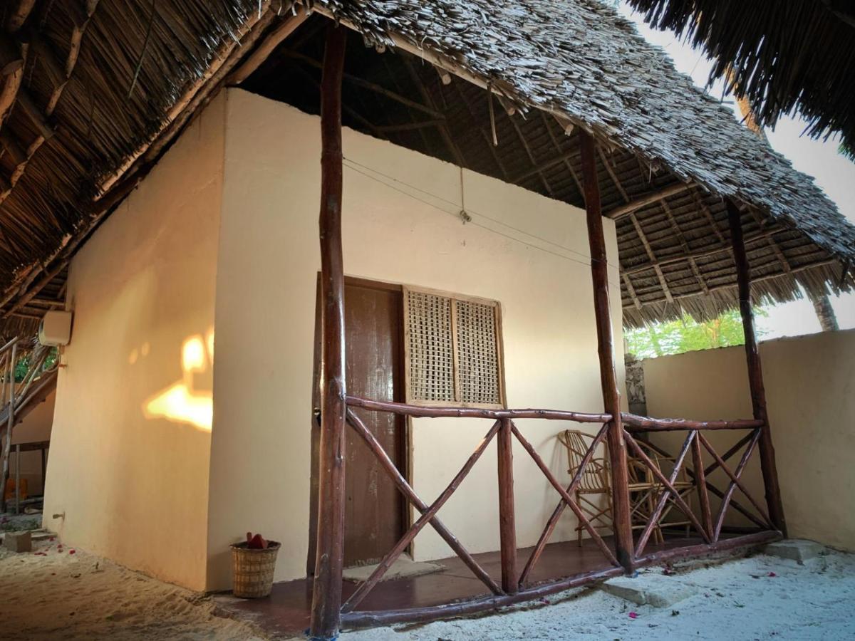 Mohammed Bungalows And Restaurant 마템웨 외부 사진