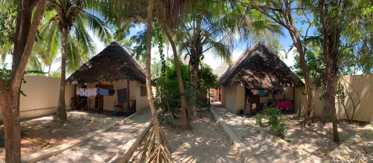 Mohammed Bungalows And Restaurant 마템웨 외부 사진