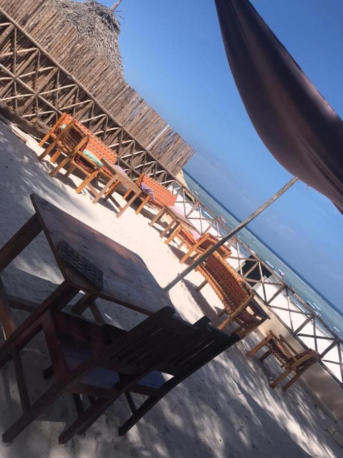 Mohammed Bungalows And Restaurant 마템웨 외부 사진