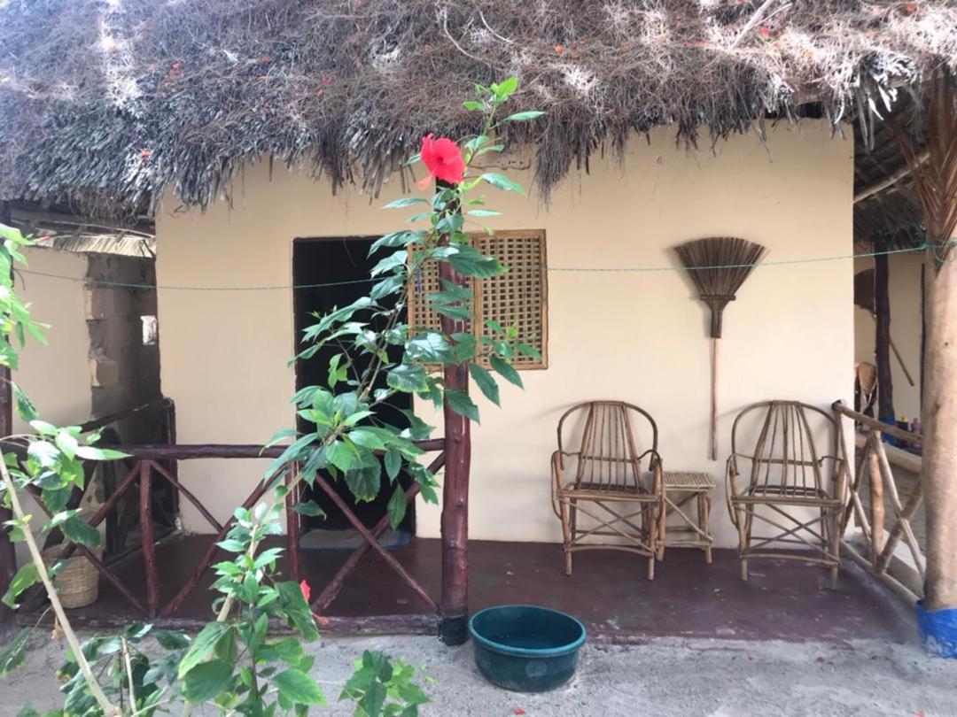 Mohammed Bungalows And Restaurant 마템웨 외부 사진